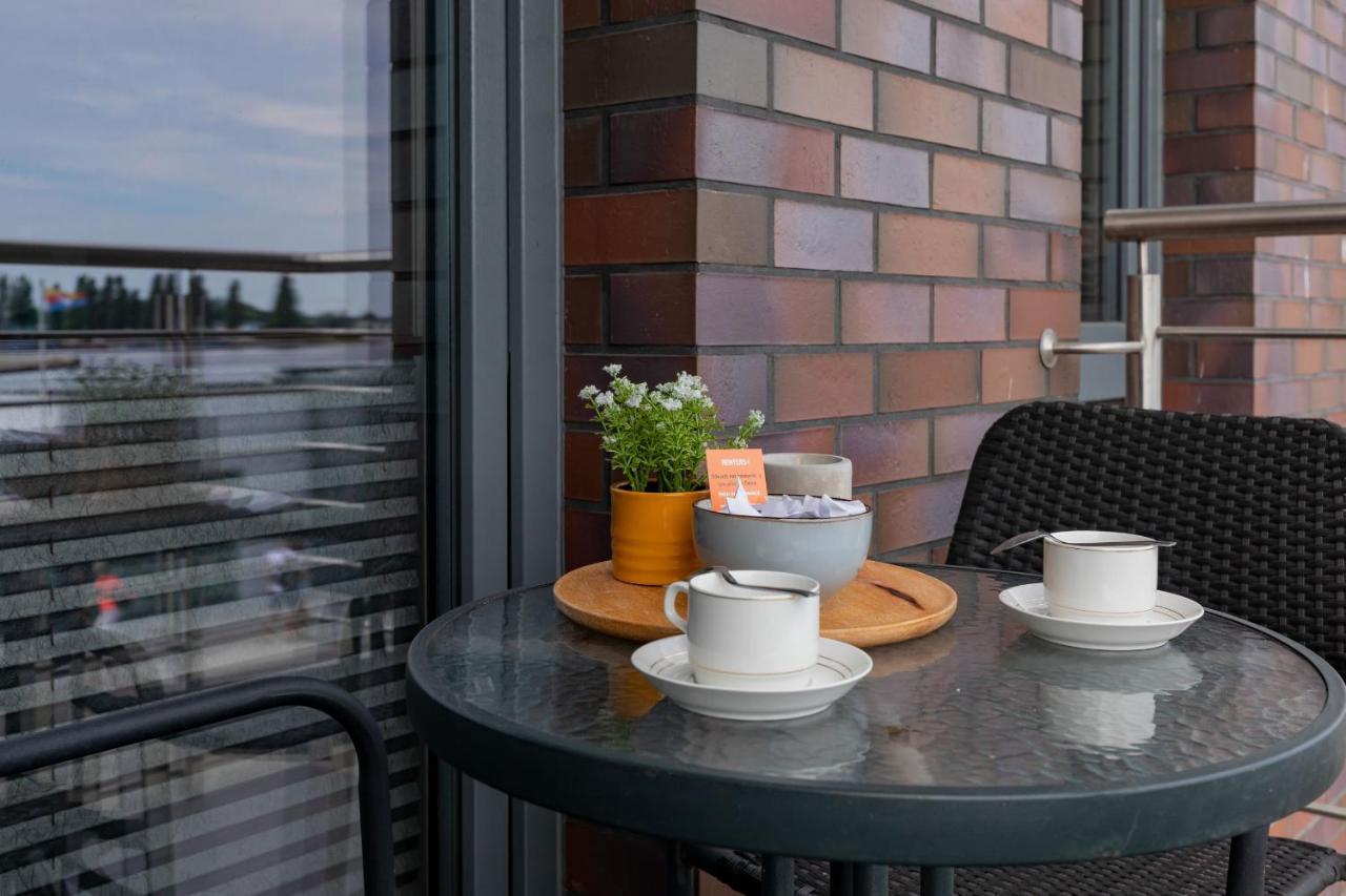 Przestronny Apartament Z Balkonem - Przy Porcie - Swinoujscie By Noclegi Renters ภายนอก รูปภาพ